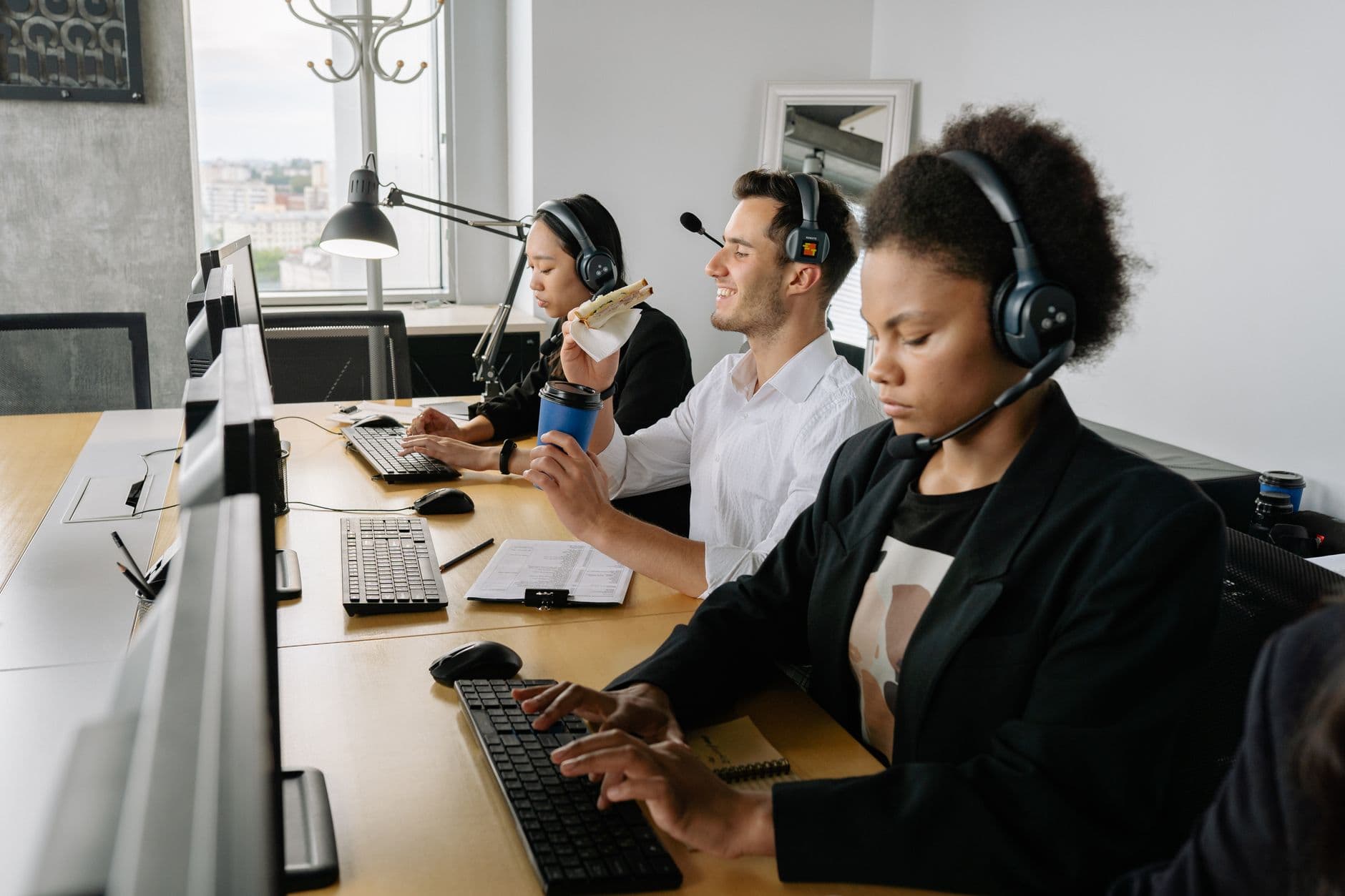 Cold Calling in Freight Sales: What Still Works and What Does Not